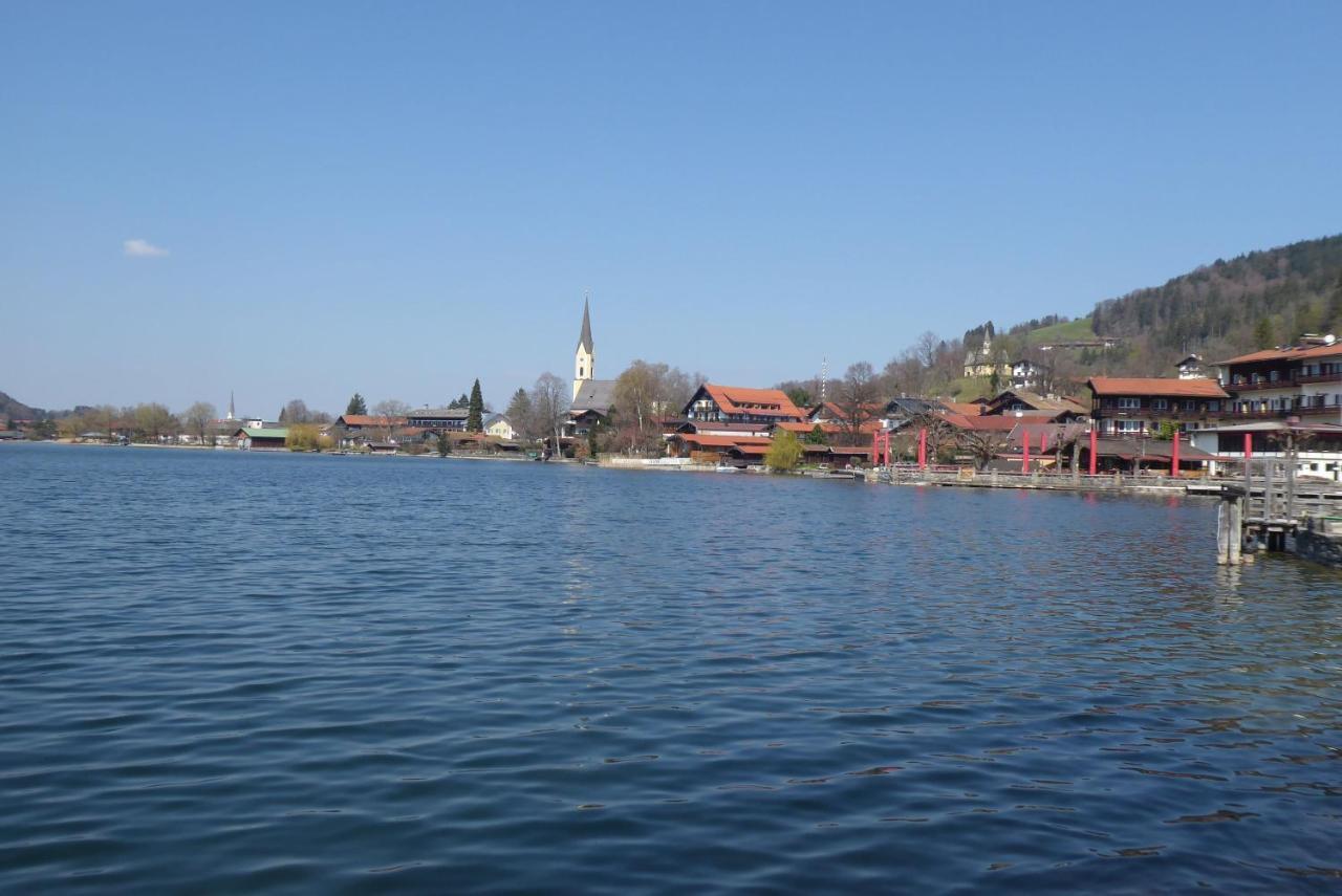 Maurers Schlierseetraum: Stylish Ground Floor With Enclosed Terrace Apartment Schliersee